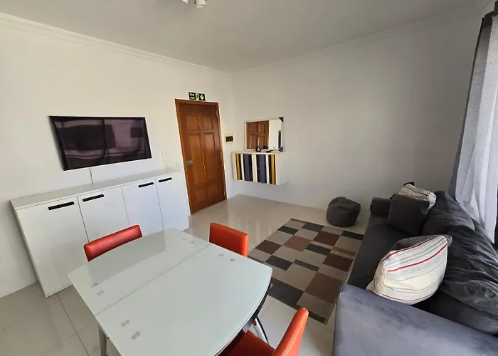 Stunning Two Bed In St Pauls Bay Malta Сент-Полс-Бей